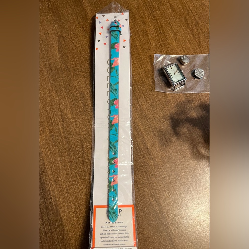 Keep Collective Random Bundle - image 5